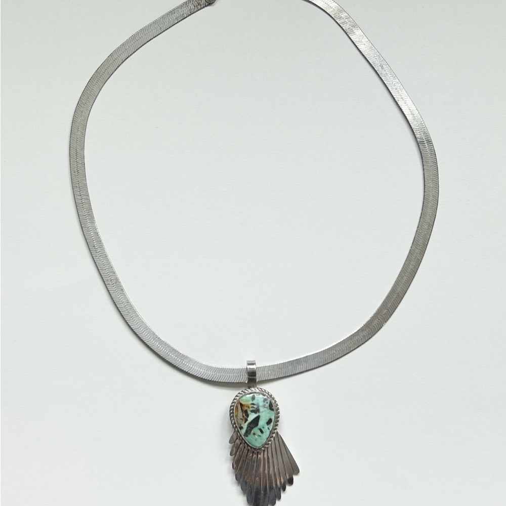 Stunning Vintage Southwestern Turquoise Sterling Silver Necklace - Picture 5 of 9